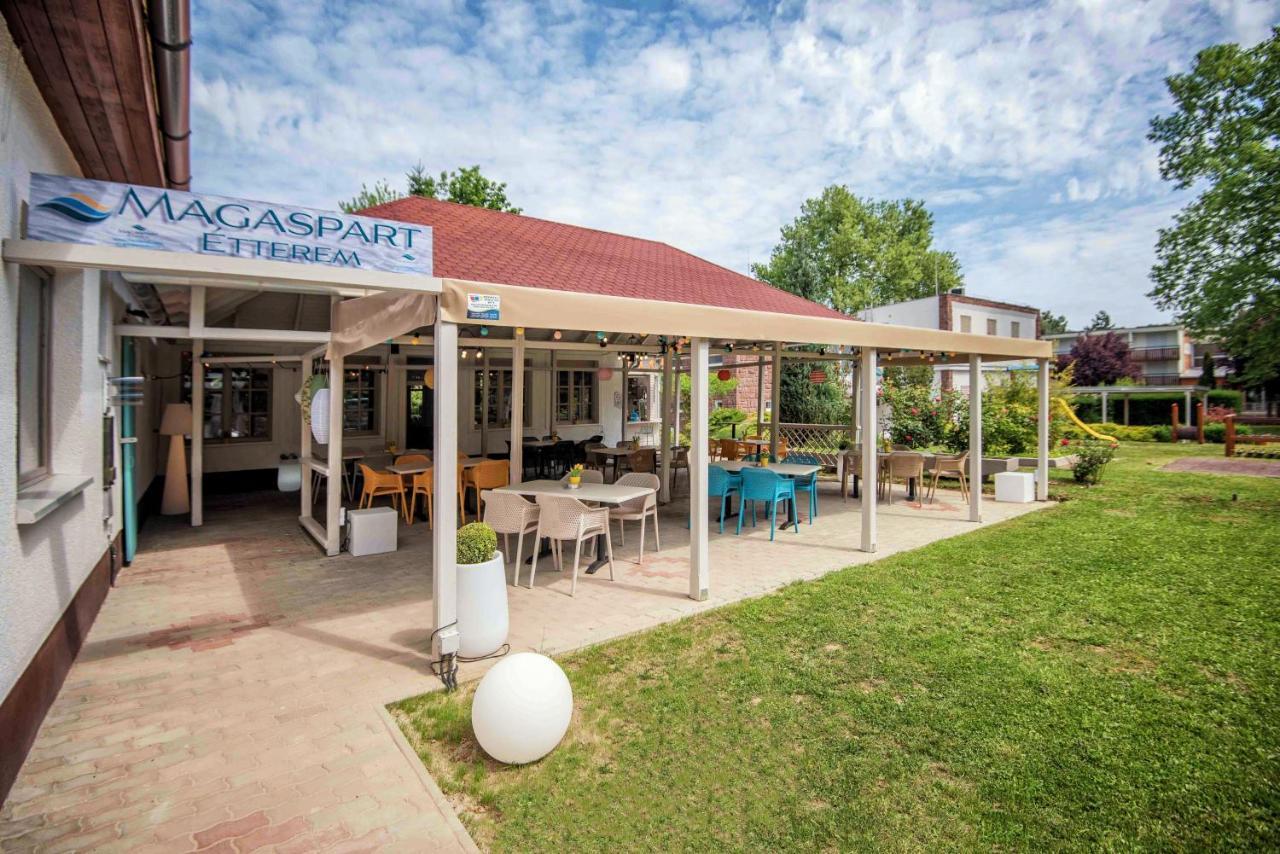 Magaspart Panzio Balatonfoldvar Exterior photo